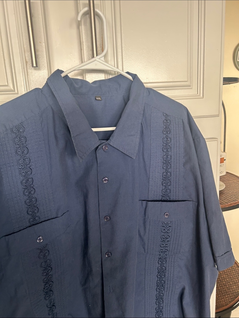 Mens Guayabera - Picture 2 of 11